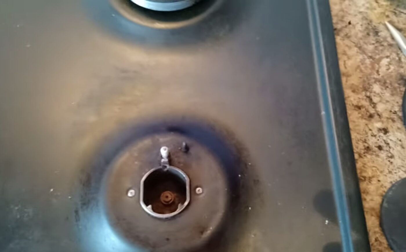 Як відмити жир з газової конфорки