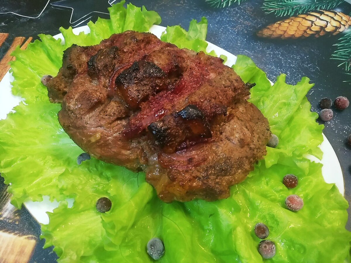 Кулінари розповіли, як швидко приготувати запечене м'ясо, аби воно було соковитим і насиченим