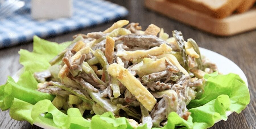 Як приготувати смачний салат з омлету