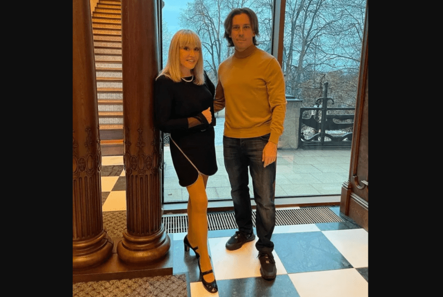 Максим Галкін похвалився своєю гарною дружиною