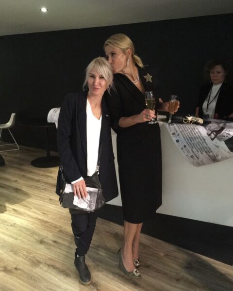 Що відомо про сестру Юлії Висоцької, з якою вони на одне обличчя