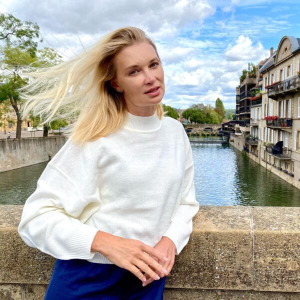 45-річна Лідія Таран зачарувала новою стрижкою і свіжим виглядом