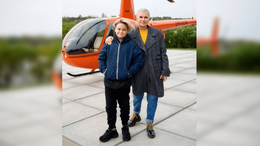 Алла Мазур із сином