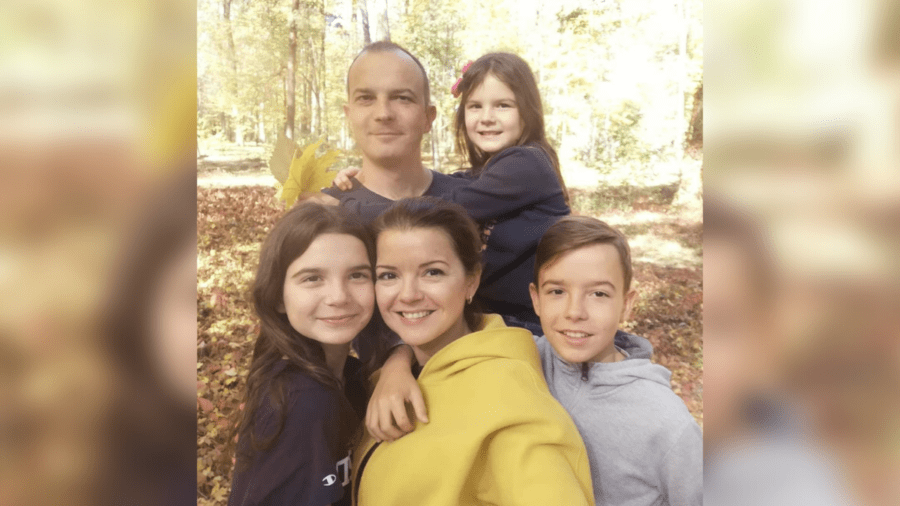 Марічка Падалко з дітьми