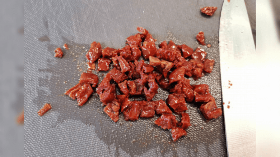 Наріжте всі потрібні овочі