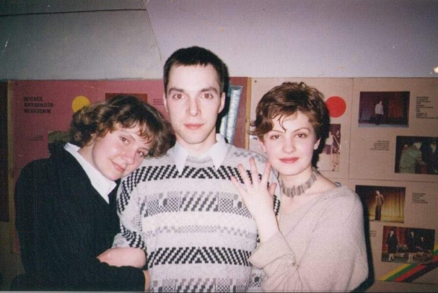 35-річна дружина 47-річного Арестовича показала, яким чоловік був до весілля з нею