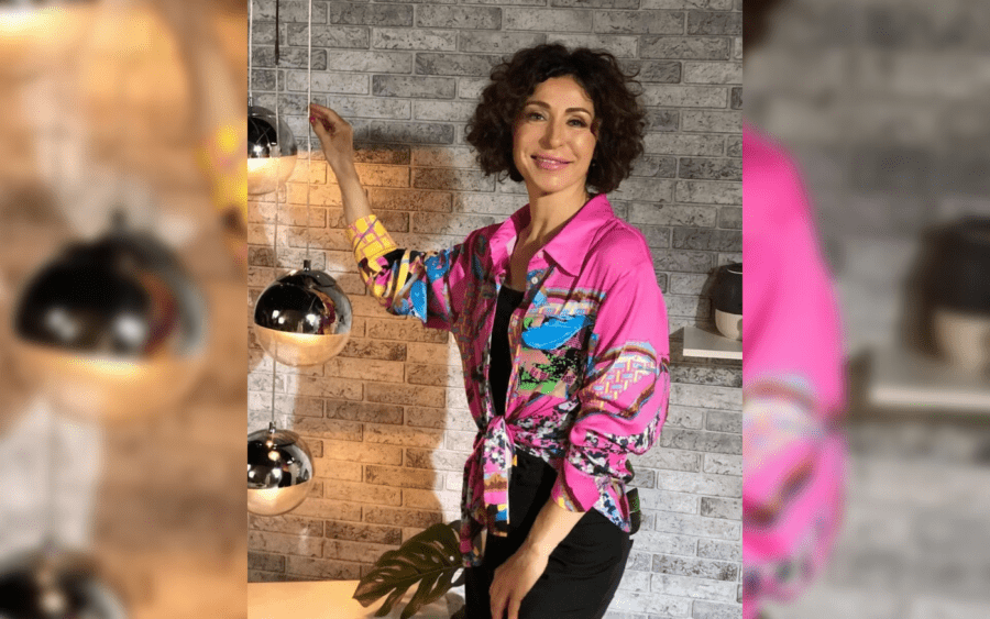 54-річна Надія Матвєєва викликає захоплені погляди, коли виходить у світ