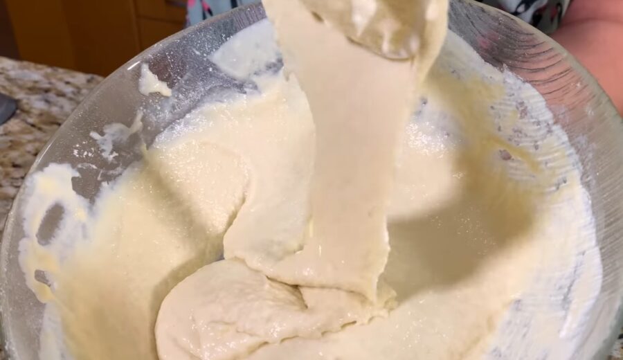 Секрет пишних оладок на кефірі без дрідждів