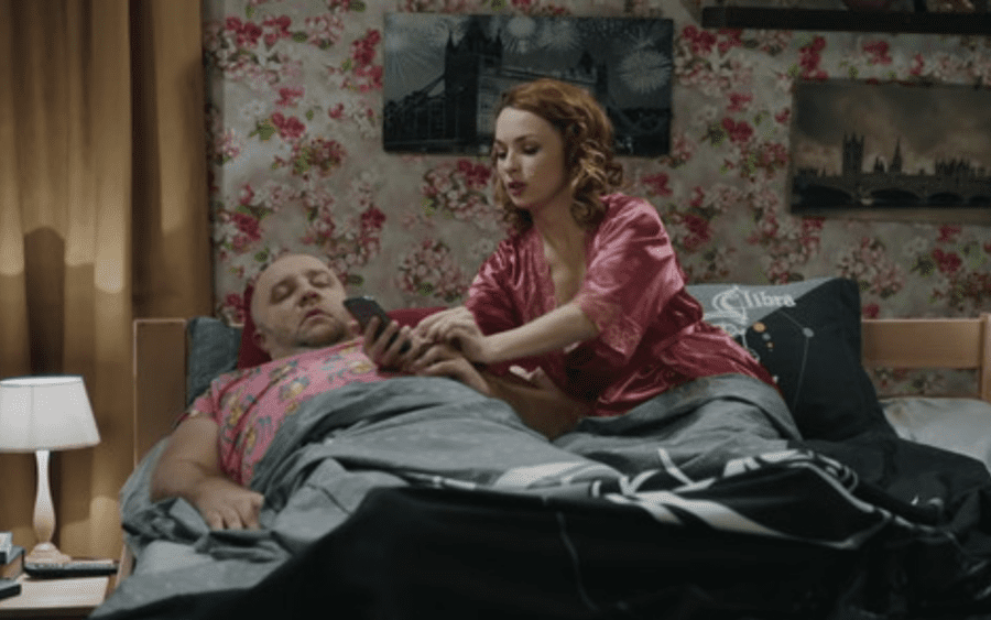 Вікторія Булітко та Єгор Крутоголов грають подружню пару