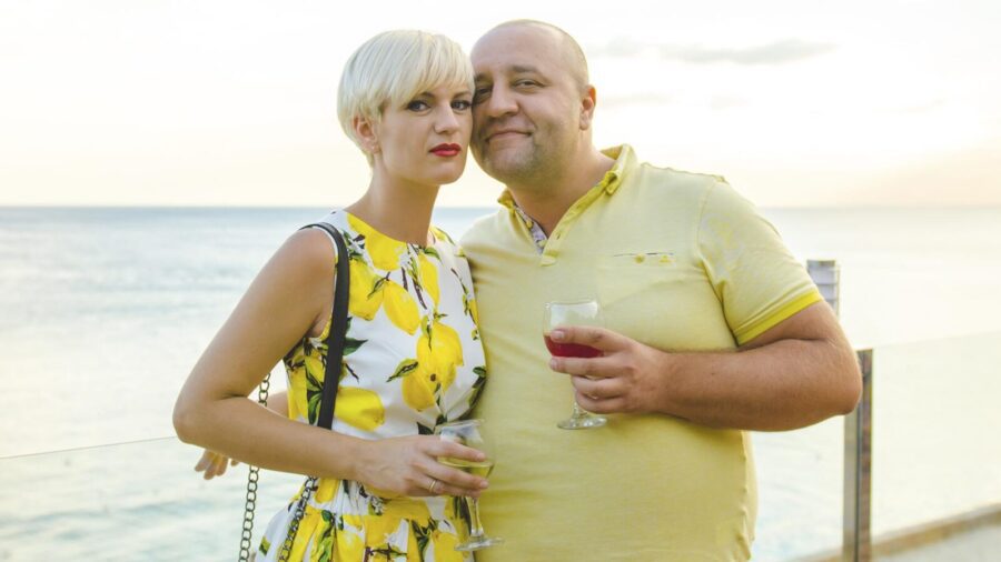 Єгор Крутоголов зі своєю дружиною