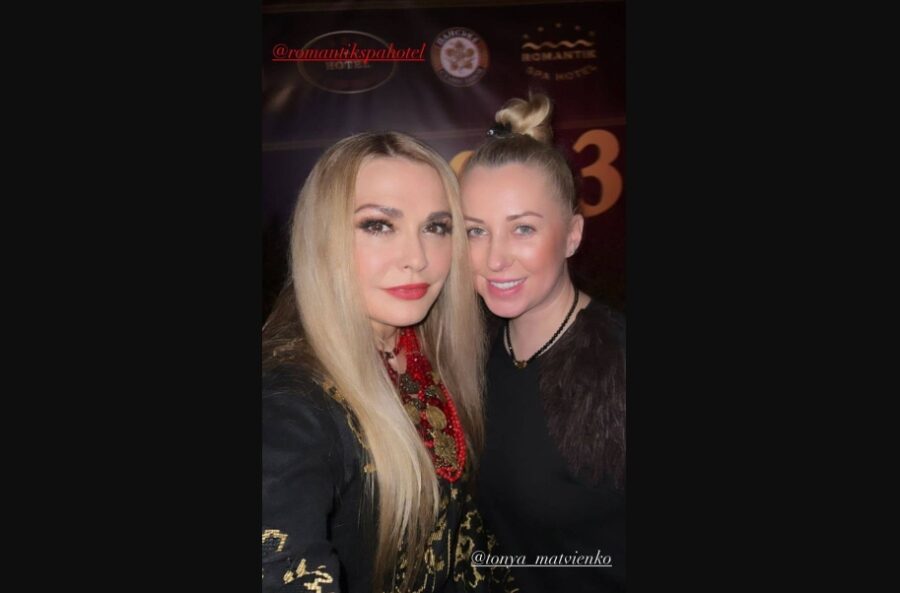 Ольга Сумська показала обличчя дружини Арсена Мірзояна крупним планом