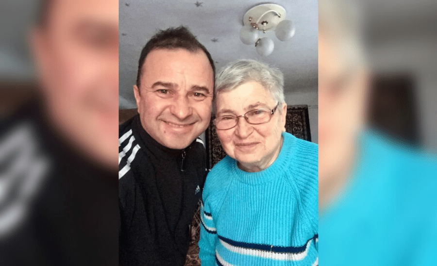 Віктор Павлік зі своєю мамою Олександрою Григорівною