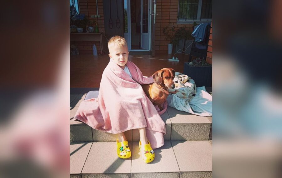 Олена Кравець показала фотографії своїх дітей з села, куди поїхала з ними відпочивати