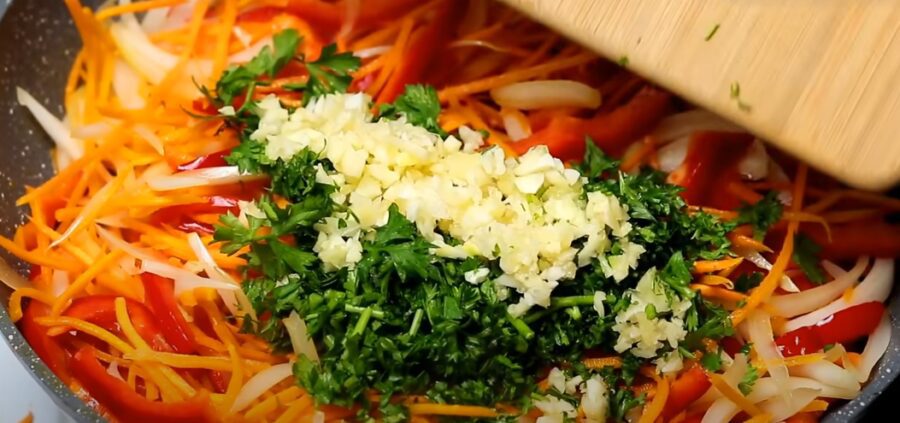 Рецепт маринованих баклажанів з часником і гострим перцем