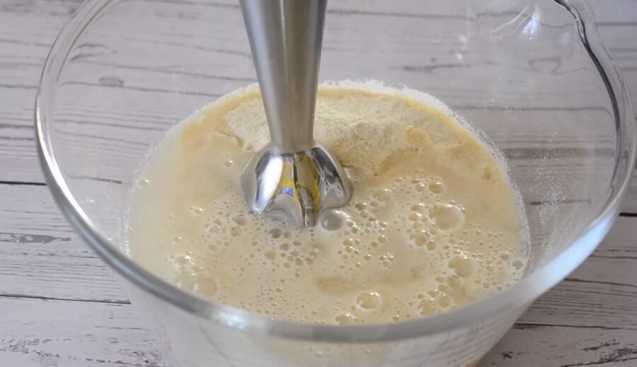 Арабські млинці 1000 і 1 дірочка, які змітають зі столу за хвилину