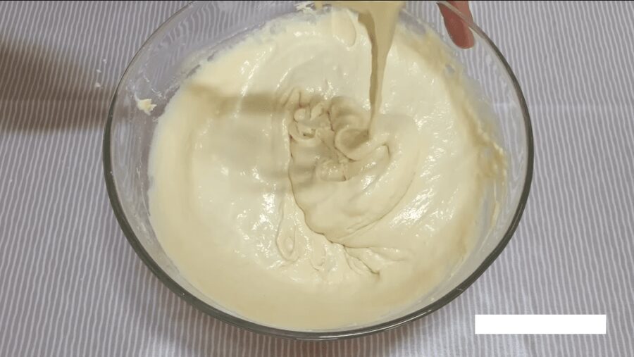 Пиріг за 3 хвилини + час на випікання в духовці