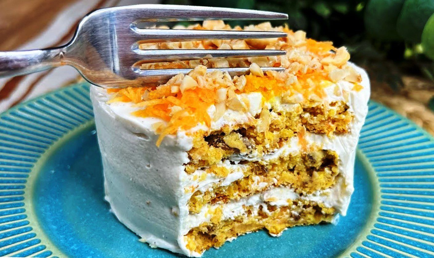 Кулінари розповіли найулюбленіший рецепт десерту – як приготувати морквяний торт