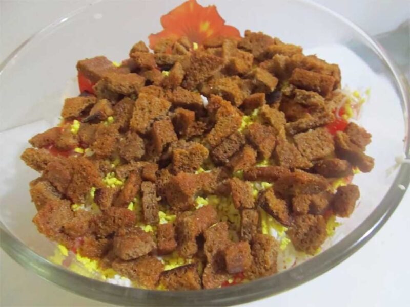 Рецепт салату з простих інгредієнтів