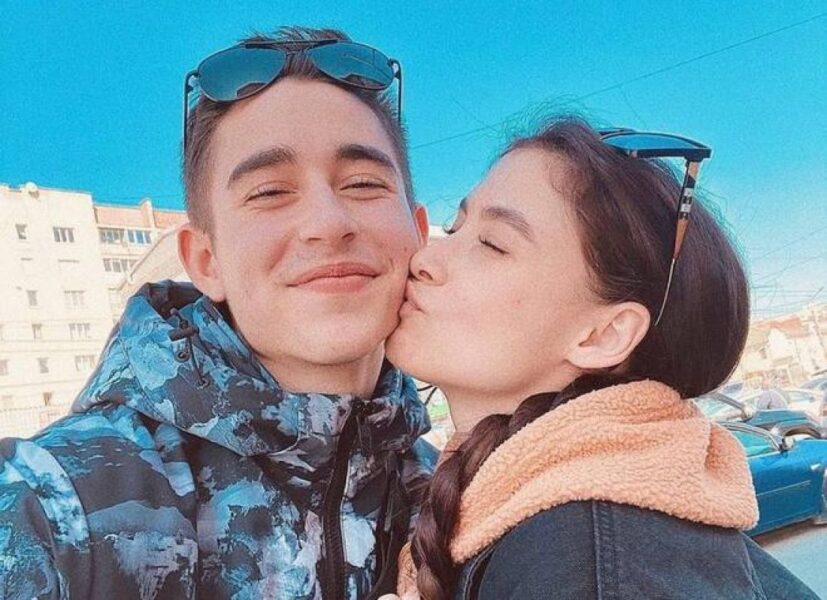 Роман та Іванна Сасанчини одружені та виховують разом спільну доньку