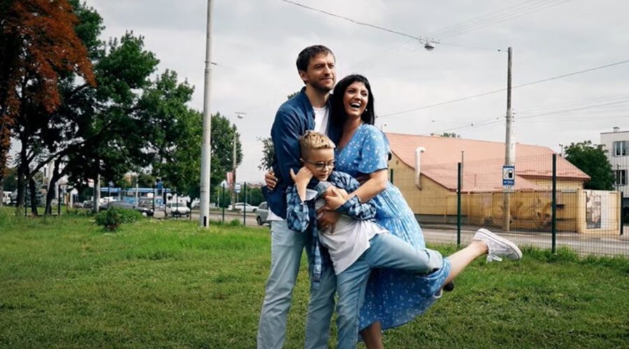 Оля Цибульська з чоловіком Сергієм та сином Нестором