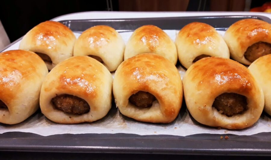 Ті самі популярні котлети в тісті, які продавались у шкільних їдальнях