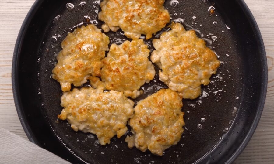 Підсіла на котлети за цим рецептом. Така смакота, і руками формувати не треба