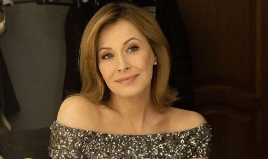 Олена Кравець похизувалась хорошим почуттям стилю у футболці від українського бренду