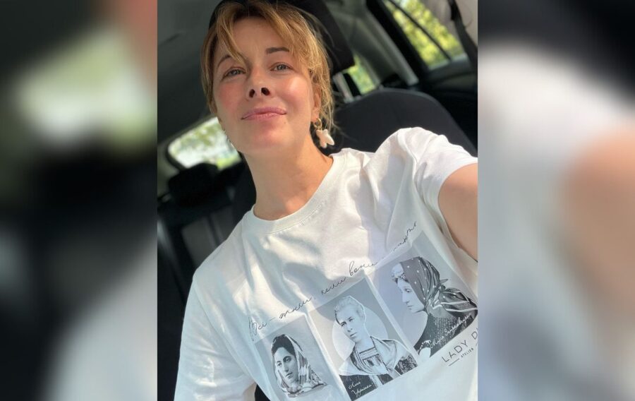 Відома українська ведуча Олена Кравець показала, в якому одязі розгулює вулицями Києва