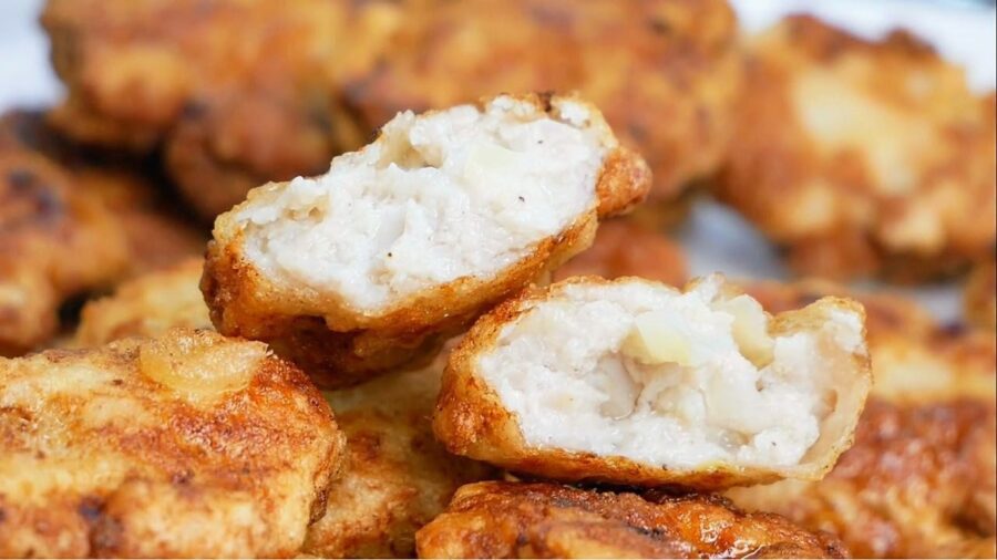 Як швидко та просто приготувати смачні курячі котлети з секретним інгредієнтом
