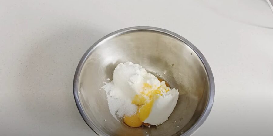 Рецепт смачної сирної запіканки без цукру з яблуками 