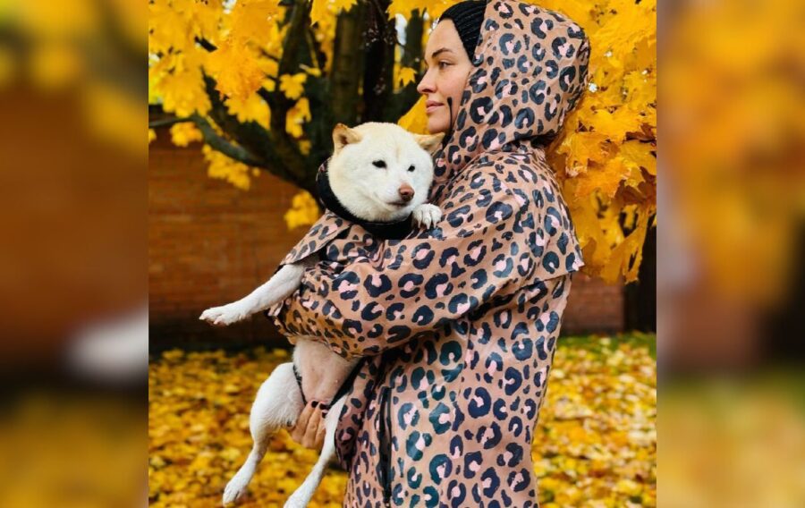 Даша Астаф'єва у своєму Інстаграм-блозі показала світлини зі своєю домашньою улюбленицею