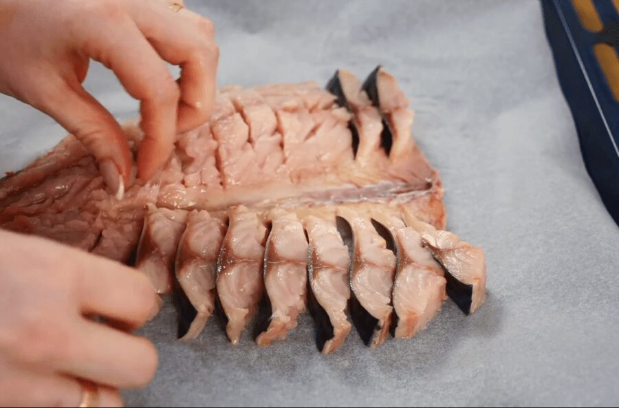 Рецепт смачної і ніжної запеченої скумбрії в азіатському стилі