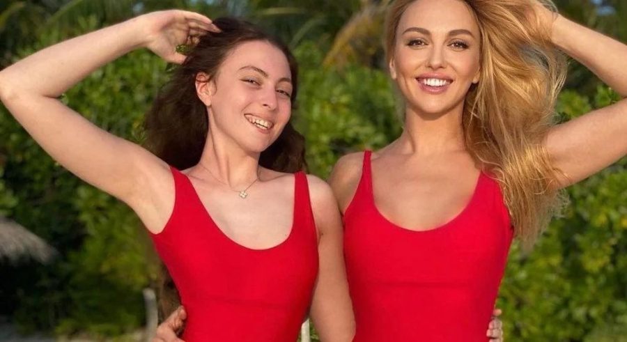 Донька Олі Полякової - Марія