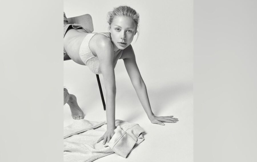 Відома українська співачка Тіна Кароль знялась у цікавій фотосесії в трендовому образі