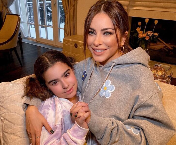 Мурат Налчаджиоглу забрав у колишньої дружини доньку та поїхав із нею у різдвяну подорож