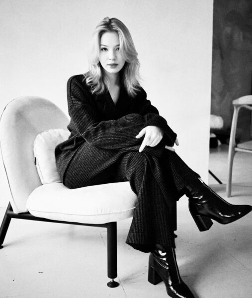 15-річна донька Євгена Кошового вразила елегантним образом