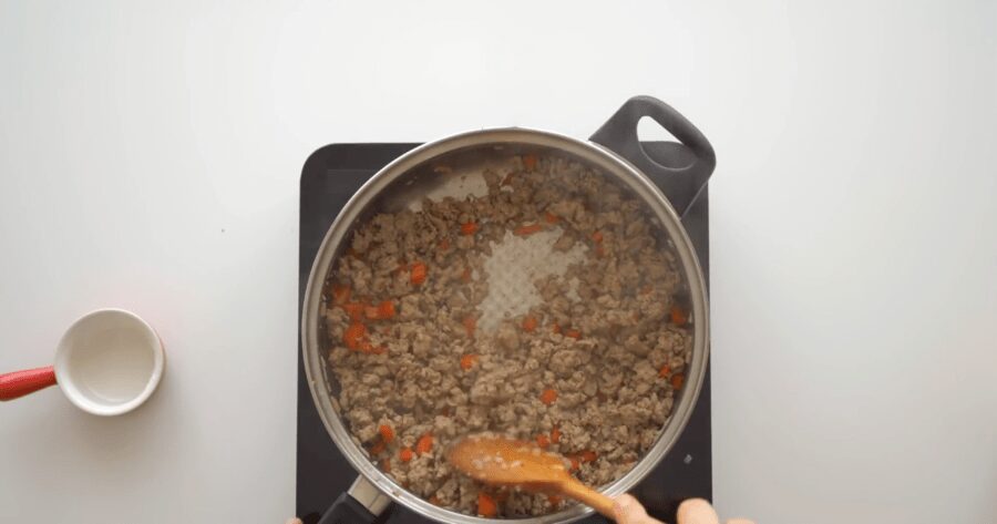 Рецепт простого і дуже смачного картопляного пирога з фаршем