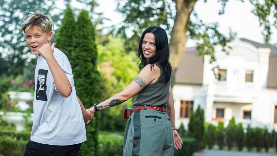 Ексдружина репера Потапа зізналась про справжні відносини між сином і батьком