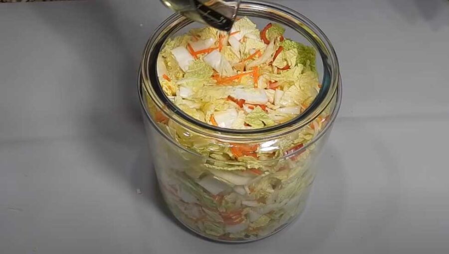 Швидкий рецепт смачної маринованої капусти