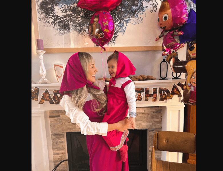 Відома турецька актриса Мер'єм Узерлі перевтілилась у головну героїню популярного мультику