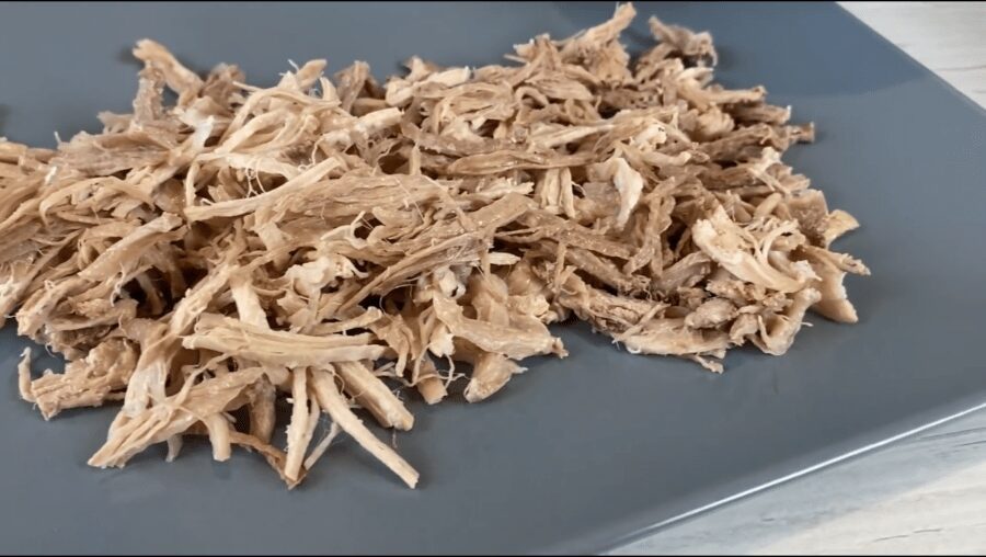 Рецепт ситного і ніжного м'ясного салату