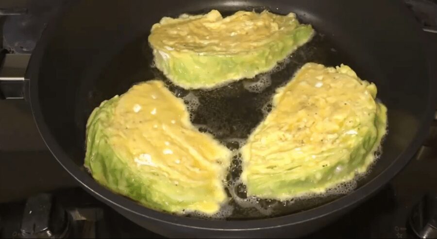 Рецепт ніжних капустяних шніцелів з хрумкою скоринкою