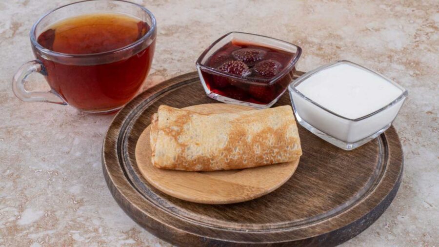 В чому різниця між млинцями, налисниками та бендериками