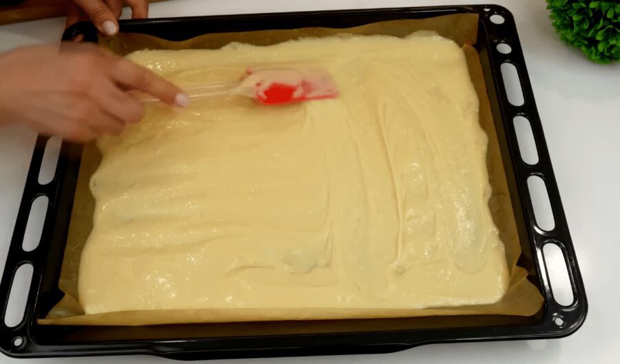 Рецепт пухкого і ніжного пирога з абрикосами до чаю