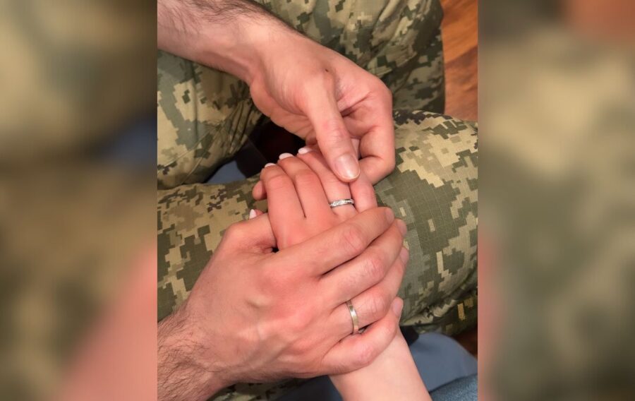 Відомий український музикант Віталій Козловський одружився зі своєю таємничою дівчиною