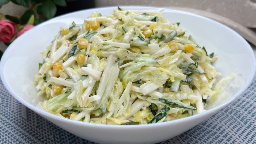 Рецепт салату з капусти й ковбаси