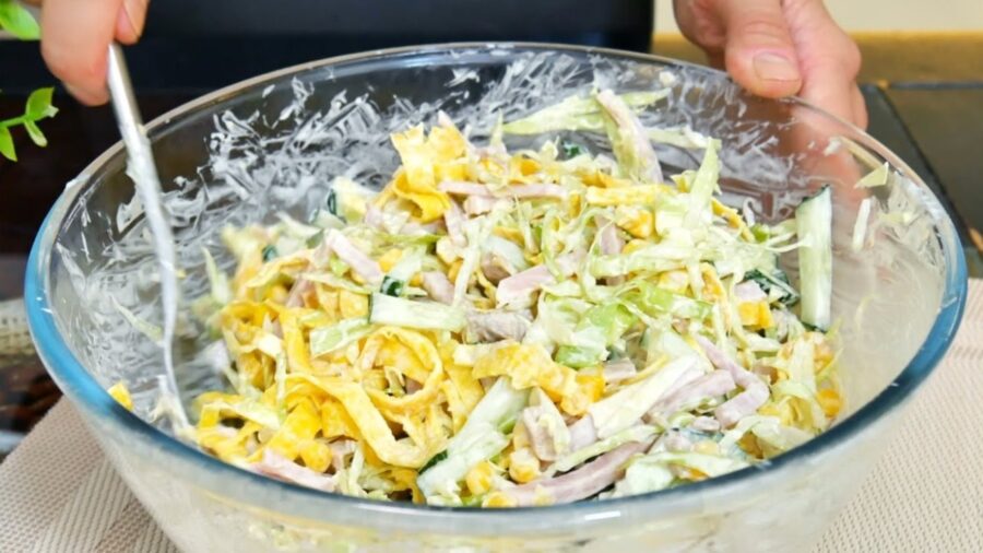 Два смачні рецепти салатів з капусти