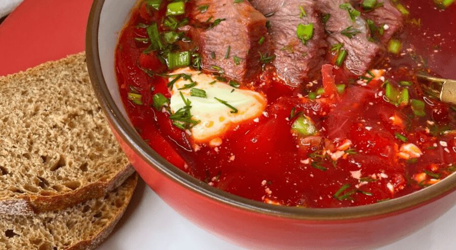 Який сорт буряка робить борщ насиченим та смачним