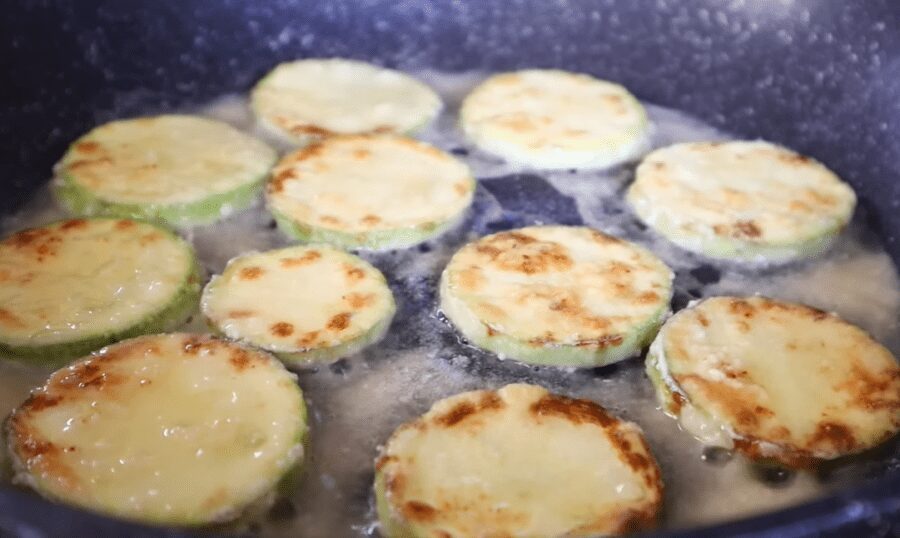 Рецепт смажених кабачків з часниковим соусом