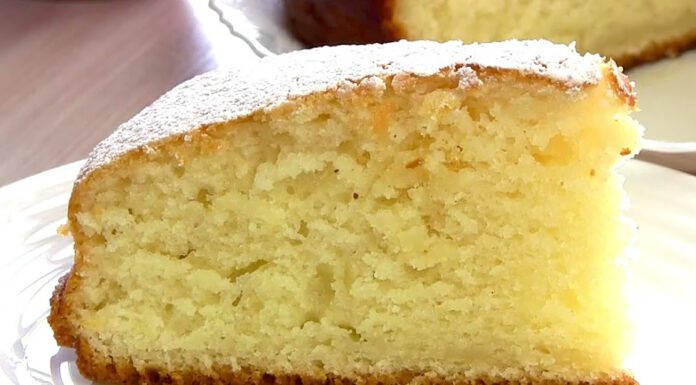 Цей пиріг з 1 склянкою кефіру змітають зі столу швидше, ніж я встигаю заварити чай: коли гості вже на порозі Кондитер поділився рецептом смачного та швидкого пирога